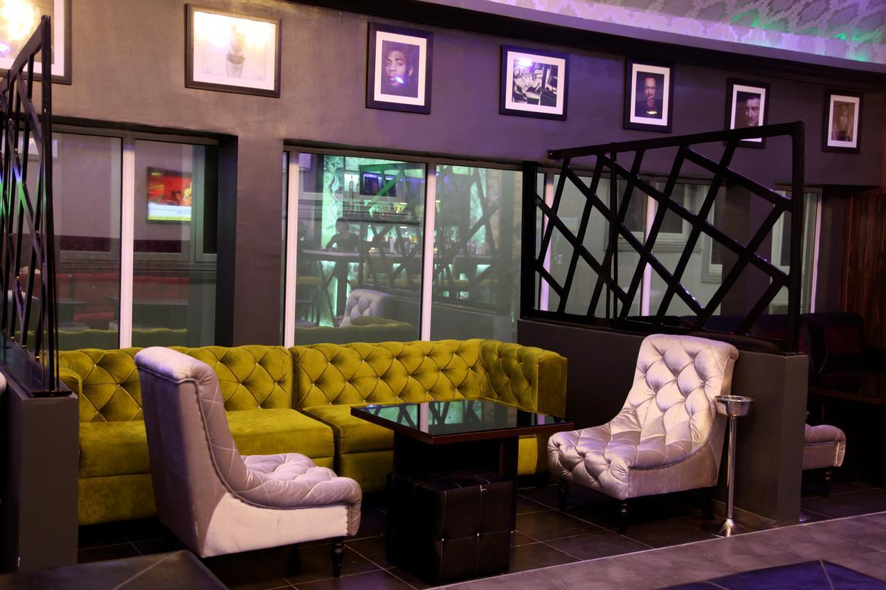 The Nook Hotel Lagos Buitenkant foto