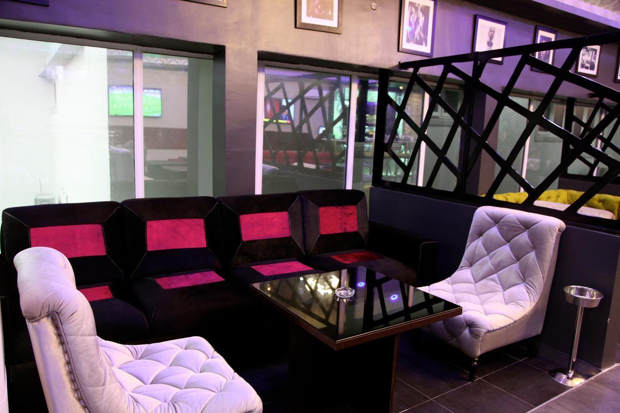 The Nook Hotel Lagos Buitenkant foto