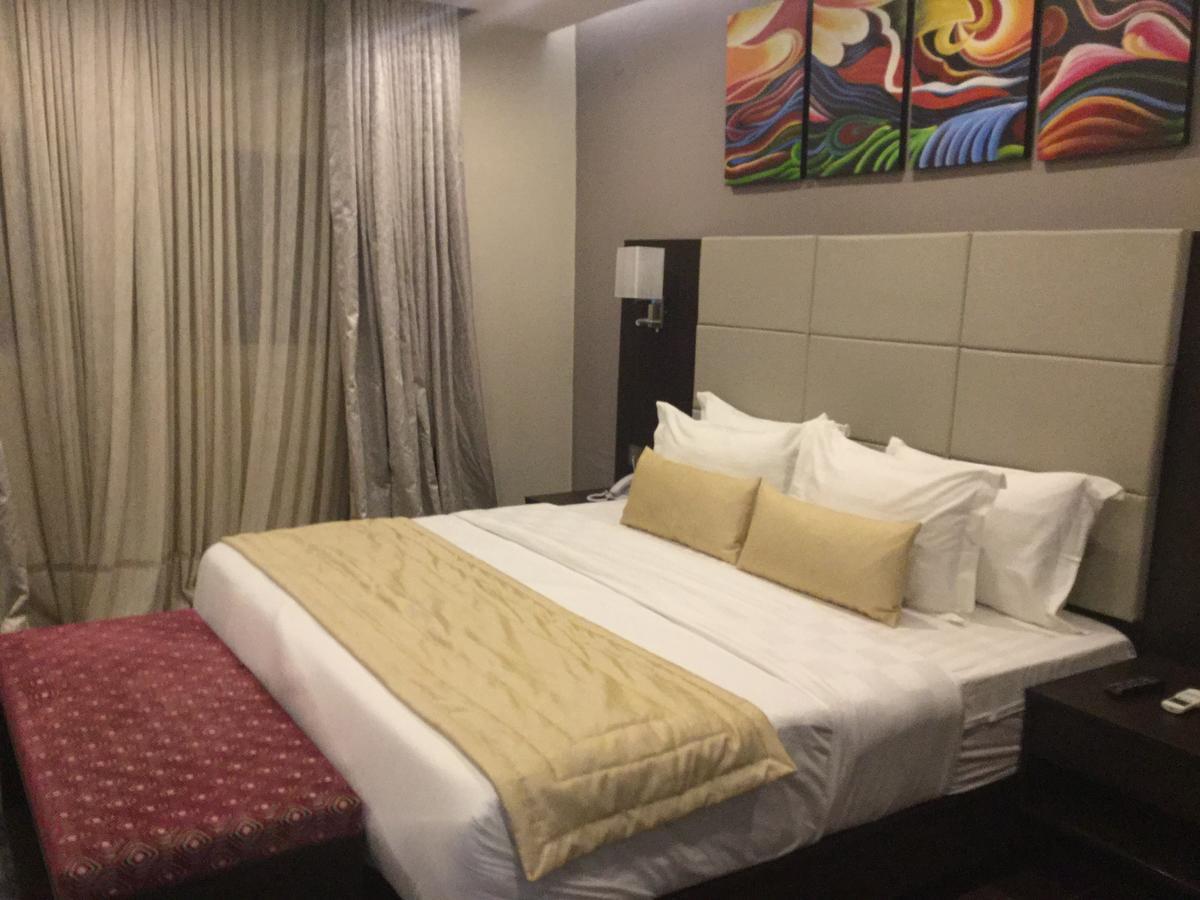 The Nook Hotel Lagos Buitenkant foto