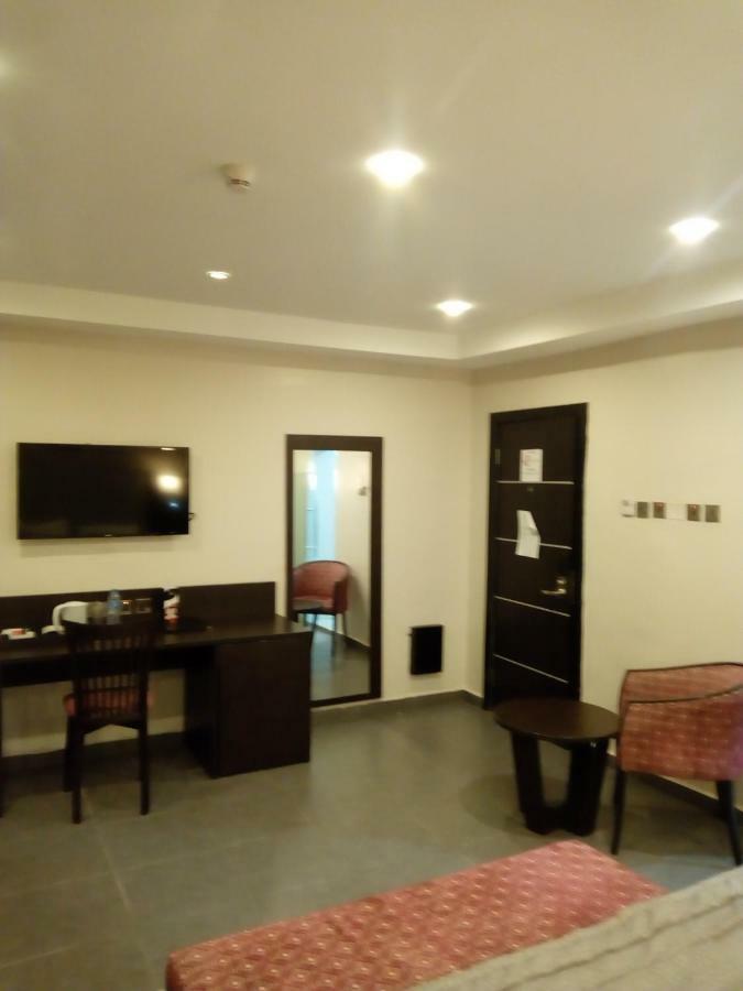 The Nook Hotel Lagos Buitenkant foto