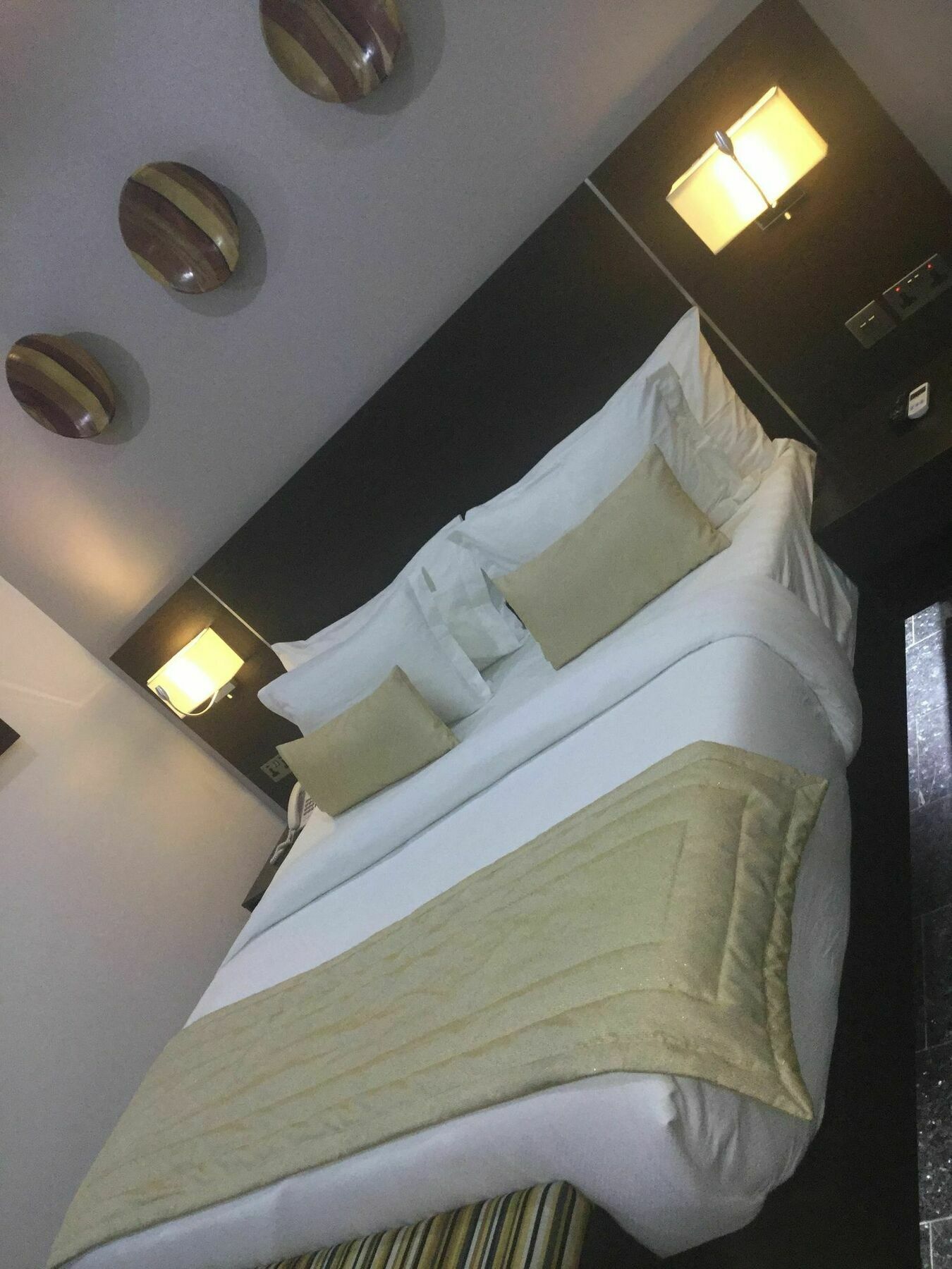 The Nook Hotel Lagos Buitenkant foto