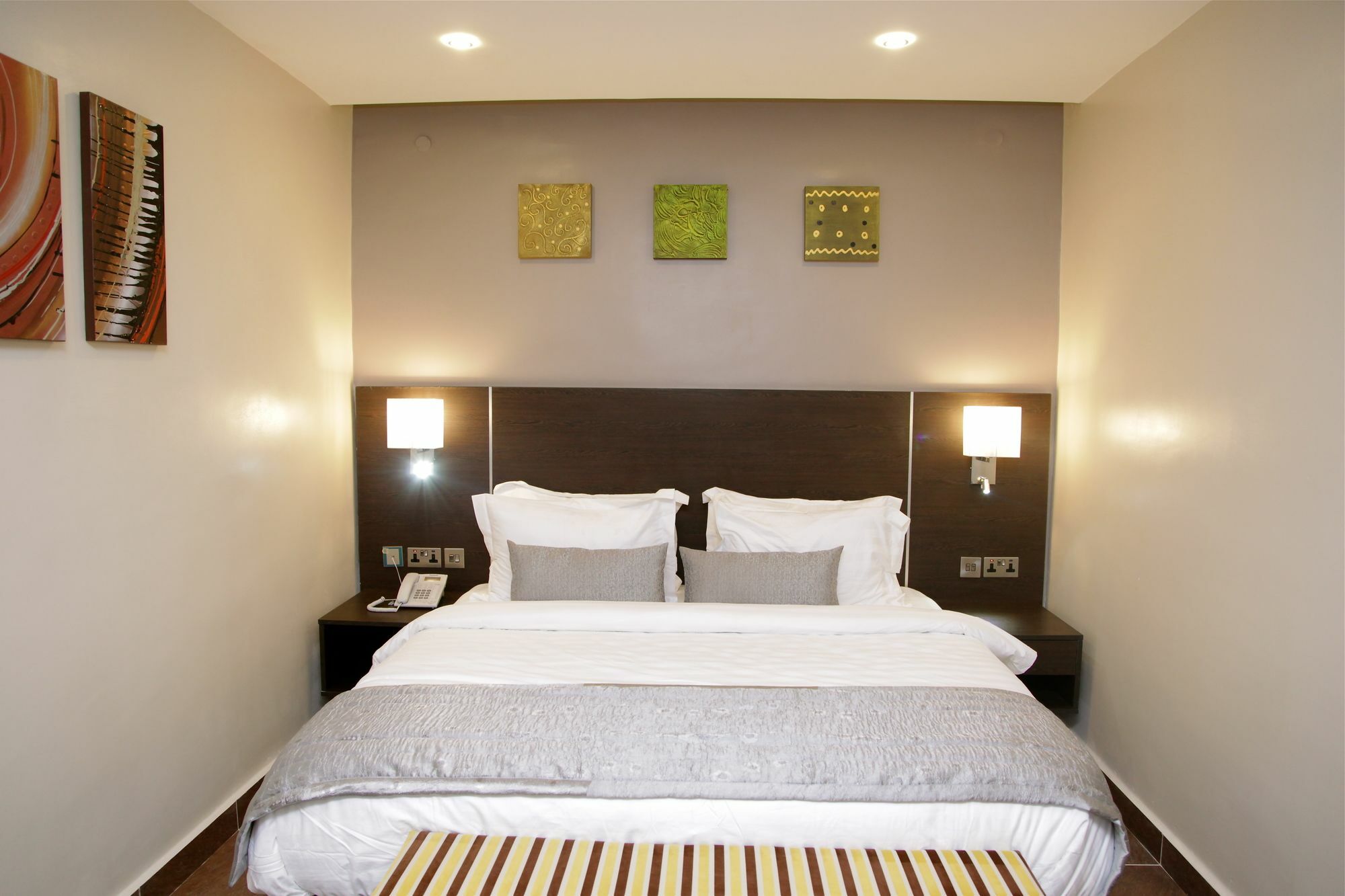 The Nook Hotel Lagos Buitenkant foto